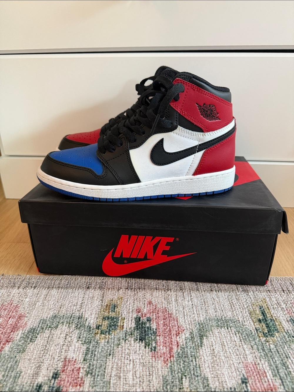 Nike Kids Jordan 1 - Picture 2 of 6